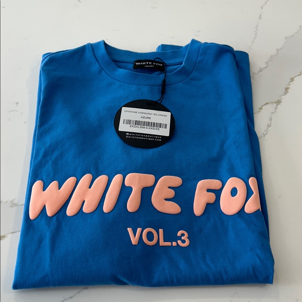 BRAND NEW White Fox Offstage Oversized Tee - Azure with pink lettering